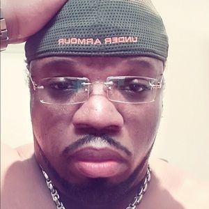 Meet your Posher, Dr. cleve